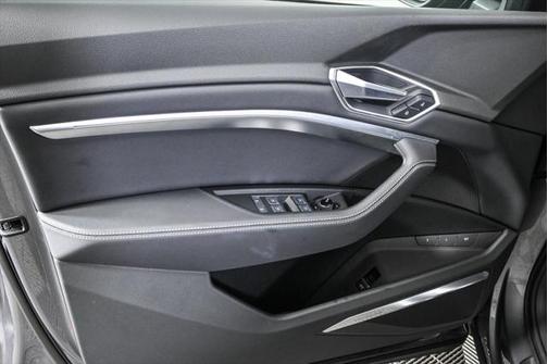 2020 Audi e-tron Sportback Premium Plus