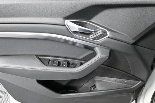 2023 Audi e-tron Premium quattro