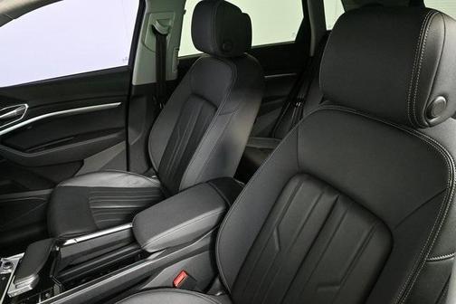 2023 Audi e-tron Premium quattro