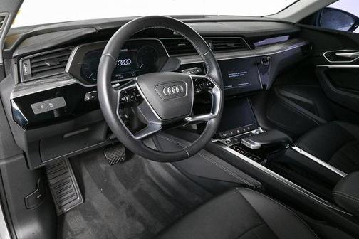2023 Audi e-tron Premium quattro