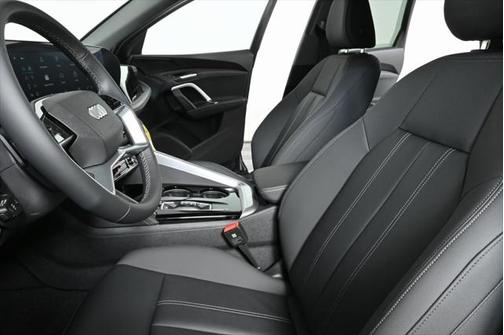 2025 Audi Q5 Premium