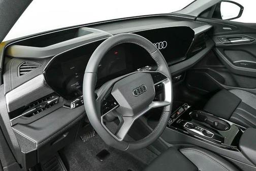 2025 Audi Q6 e-tron Prestige quattro