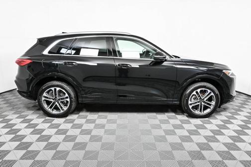 2025 Audi Q5 Premium