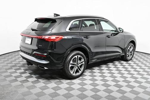 2025 Audi Q5 Premium