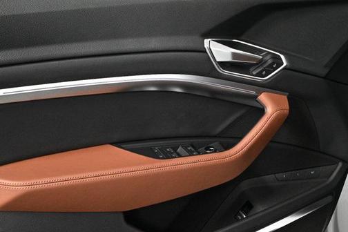 2022 Audi e-tron Sportback S line Prestige