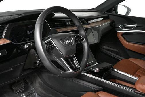 2022 Audi e-tron Sportback S line Prestige