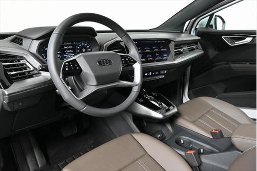 2025 Audi Q4 e-tron Premium 55 quattro
