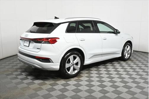 2025 Audi Q4 e-tron Premium 55 quattro
