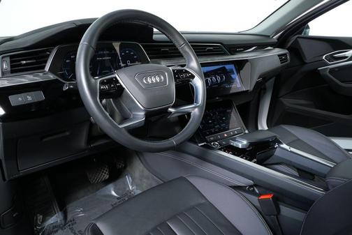 2023 Audi e-tron Premium quattro
