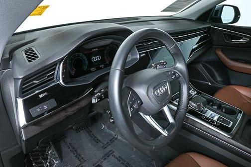 2022 Audi Q8 55 Premium Plus