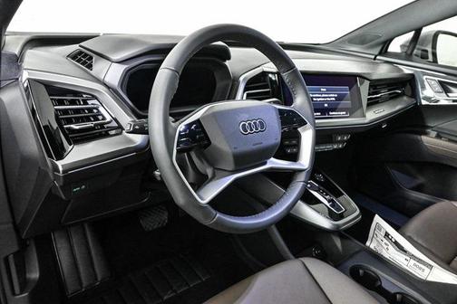 2025 Audi Q4 e-tron Premium 55 quattro