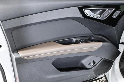 2025 Audi Q4 e-tron Premium 55 quattro