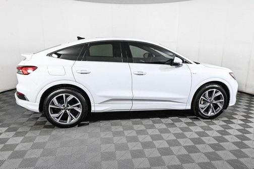 2025 Audi Q4 e-tron Premium 55 quattro