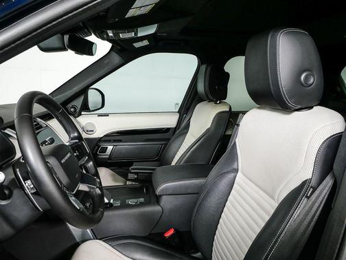 Portofino Blue Metallic 2021 Land Rover Discovery P300 S R-Dynamic