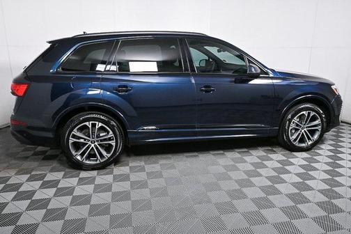 2025 Audi Q7 45 Premium Plus