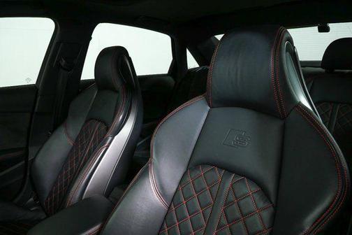 2023 Audi S4 Premium Plus TFSI quattro Tiptronic