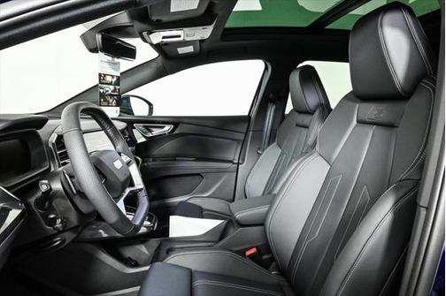 2025 Audi Q4 e-tron Premium Plus 55 quattro