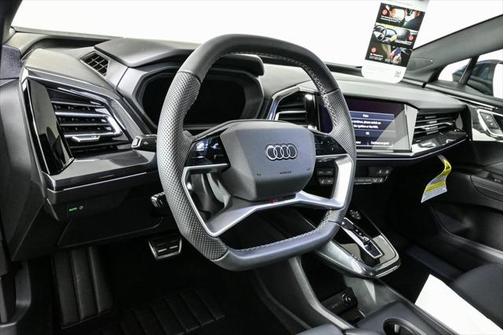 2025 Audi Q4 e-tron Premium Plus 55 quattro