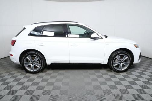 2025 Audi Q5 45 S line Premium