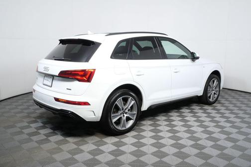 2025 Audi Q5 45 S line Premium