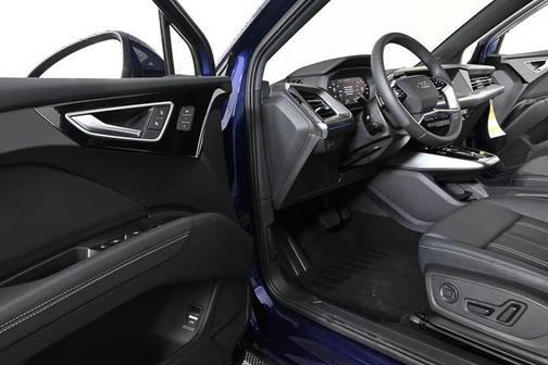 2025 Audi Q4 e-tron Premium Plus 55 quattro