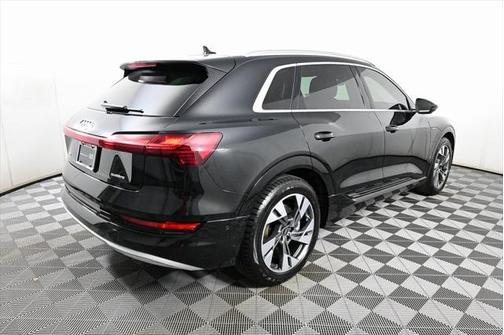 2023 Audi e-tron Premium Plus quattro
