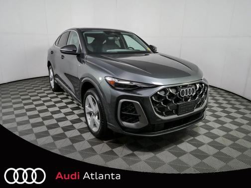 Daytona Gray 2026 Audi Q5 Premium Plus TFSI quattro S tronic