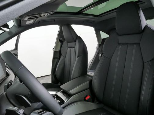 Daytona Gray 2026 Audi Q5 Premium Plus TFSI quattro S tronic