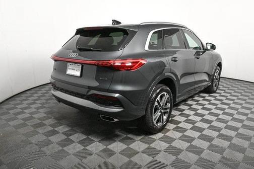 2025 Audi Q5 Premium