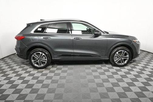 2025 Audi Q5 Premium