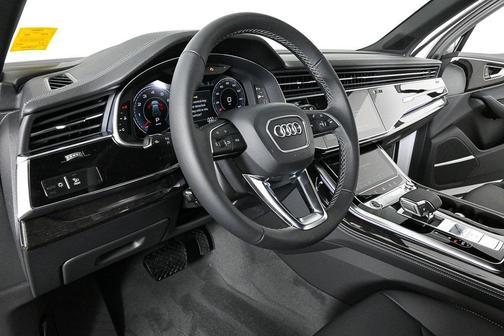 2026 Audi Q7 55 Premium Plus