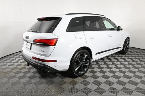2026 Audi Q7 55 Premium Plus