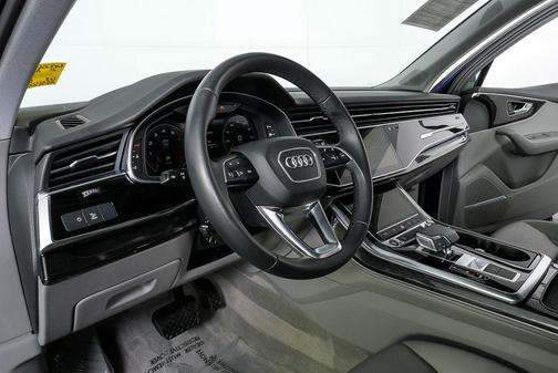 2021 Audi Q7 55 Premium Plus