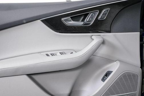 2021 Audi Q7 55 Premium Plus