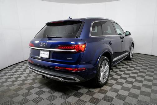 2021 Audi Q7 55 Premium Plus