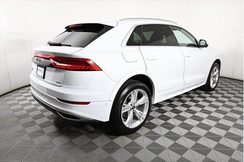 2023 Audi Q8 55 Premium Plus