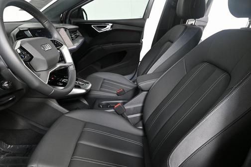 2024 Audi Q4 e-tron Premium Plus 55 quattro
