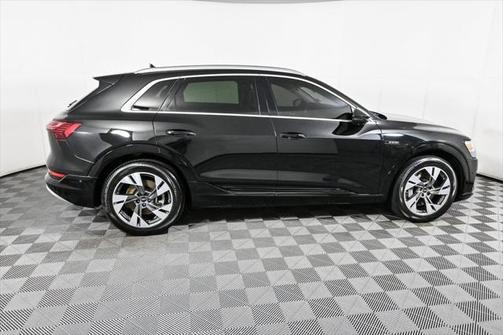 2023 Audi e-tron Premium Plus quattro