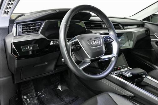 2023 Audi e-tron Premium Plus quattro