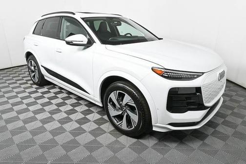 2025 Audi Q6 e-tron Premium Plus quattro