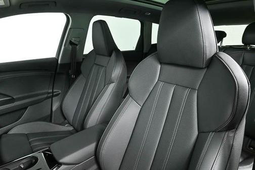 2025 Audi Q6 e-tron Premium Plus quattro