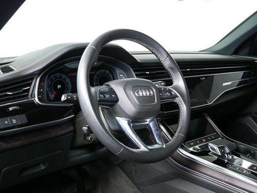 2023 Audi Q8 55 Premium Plus