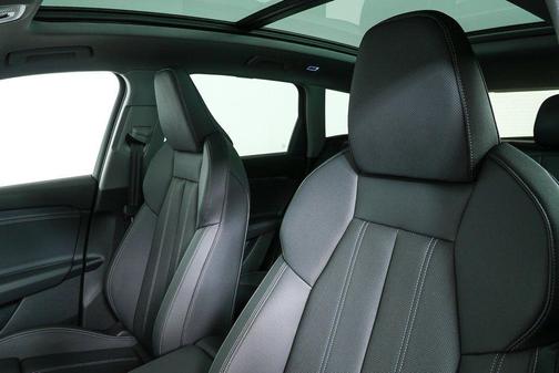 2025 Audi Q6 e-tron Prestige quattro