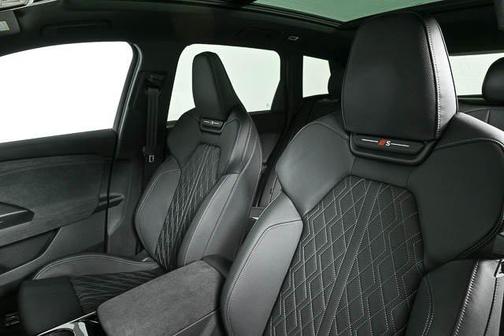 2025 Audi SQ6 e-tron Premium Plus quattro