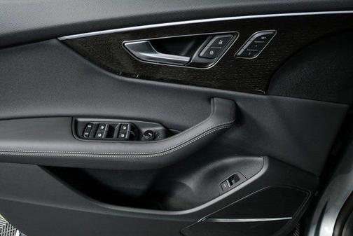 2026 Audi Q8 55 Premium Plus