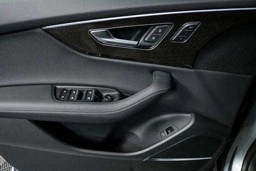 2026 Audi Q8 55 Premium Plus