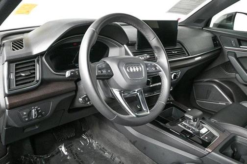 2023 Audi Q5 45 S line Premium Plus