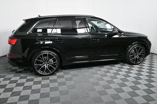 2025 Audi Q7 55 Prestige