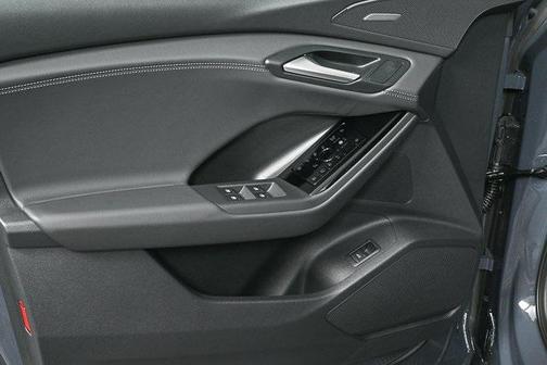 2025 Audi Q6 e-tron Premium Plus quattro