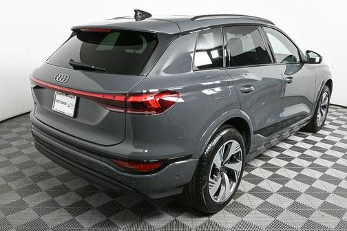 2025 Audi Q6 e-tron Premium Plus quattro
